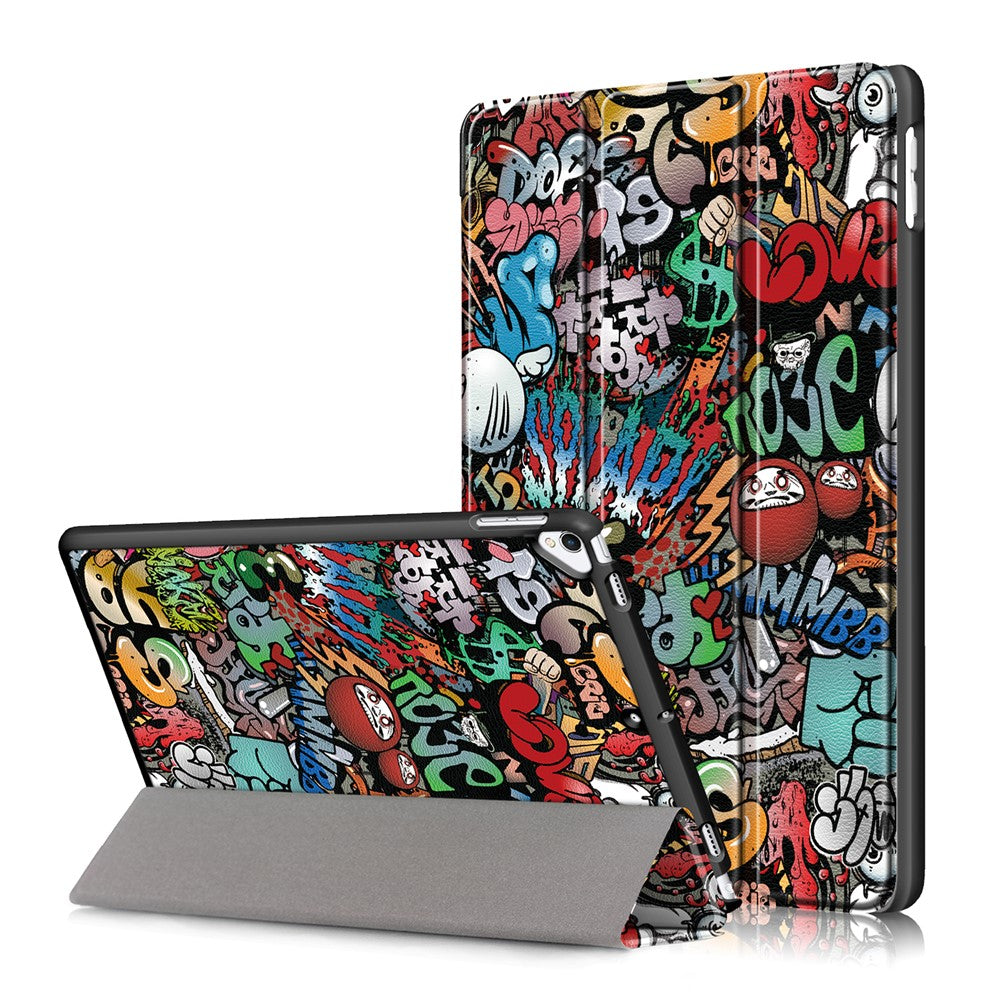Pattern Printing PU Leather Smart Auto-Wake/Sleep Tri-fold Stand Tablet Shell for iPad 10.2 (2021)/(2020)/(2019) - Cartoon Graffiti